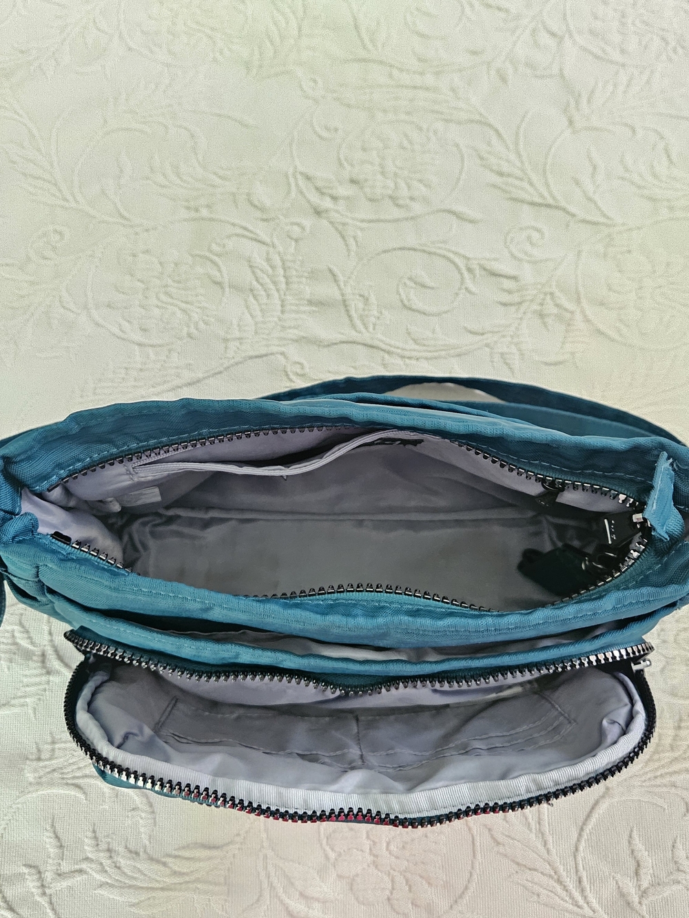 lug Infinity Shimmy Teal Shoulder/Crossbody Bag - Picture 13 of 16
